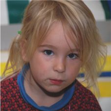 Nora (5 oktober 2006), dochter van Jo en Vicky Hobbels