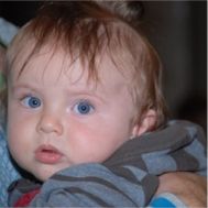 Roman Haegens (24 maart 2010), zoon van Sarah Van Der Straeten en Nico